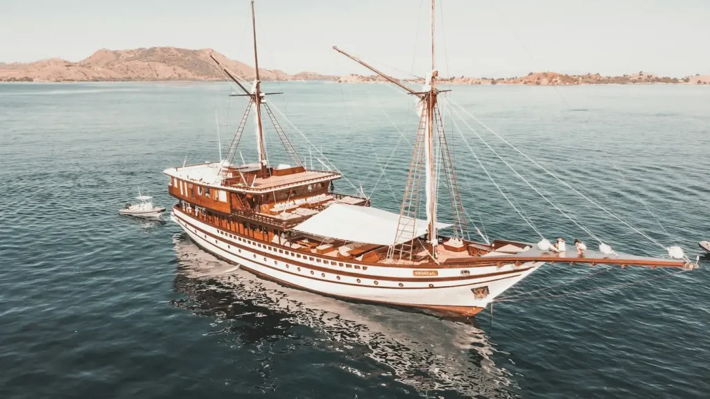 Phinisi Yacht Design: The Evolution of Indonesian Luxury Charters